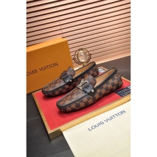 Louis Vuitton Low Shoes